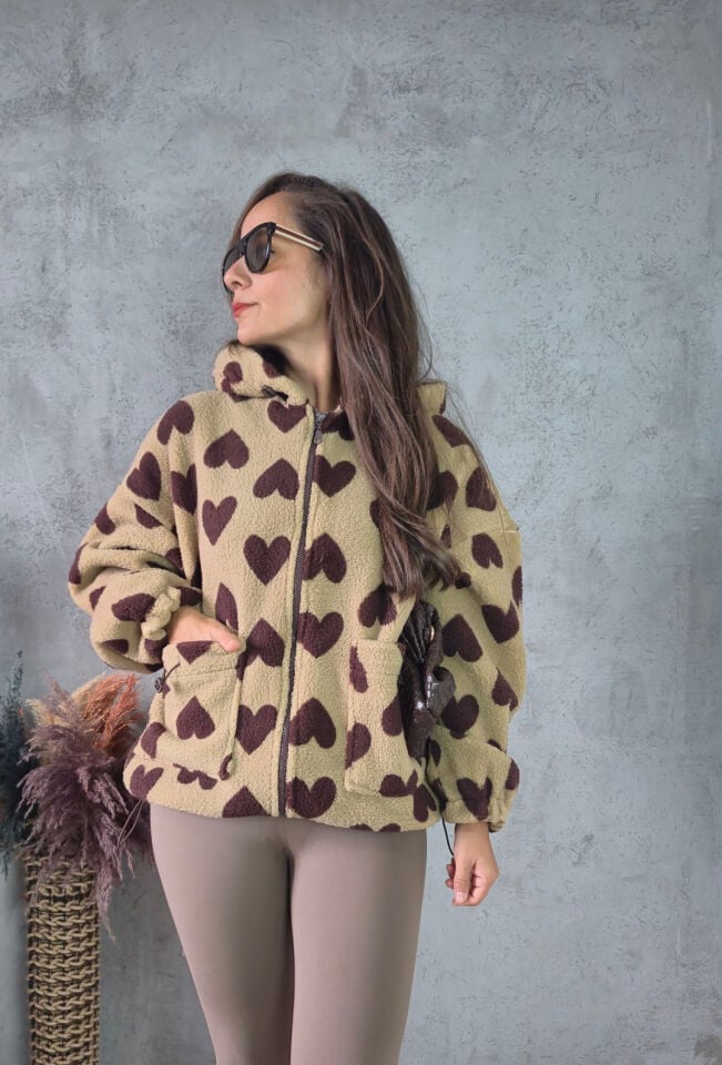 Kalp Desenli Kapüşonlu Oversize Peluş Mont